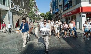 Atatürk’ün Adımlarıyla Karşıyaka: Tarih, Kültür ve Milletimizin Mirasını Yürütecek Rehberli Turlar Başladı
