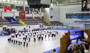 Balkan Rüyasının İzmir’i: Düğün Renkleriyle Dolu Bir Akşamın Hikayesi