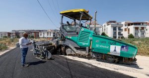 Bergama’nın Yol Ağında Dönüşüm: Yeşillik Caddesi Yenilendi, Okul Ulaşımı Artık Daha Güvenli ve Konforlu