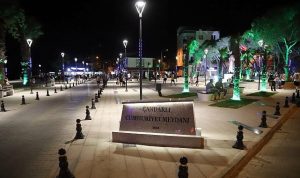 Çandarlı Cumhuriyet Meydanı: Yeni Bir Kent Buluşması ve Deniz Sekiyle Açılışa Özel Büyük Coşku