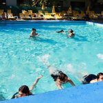 Çocuklar İçin Yüzme Kursunda Yeni Ufuklar: Sosyalleşme ve Gelişim İçin Engelsiz Adımlar