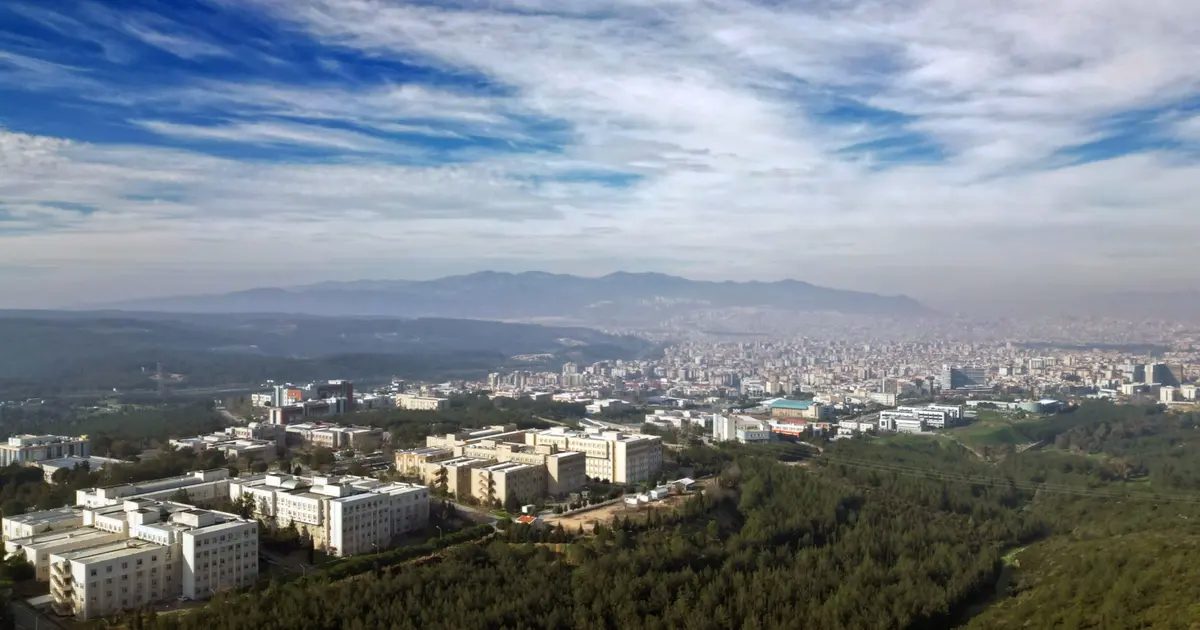 DEÜ’de 2026 YKS Başarısı: Dolulukta Rekor, Yeni Programlarda %100 Doluluk ve Ağızları Açık Başarı Hikayesi