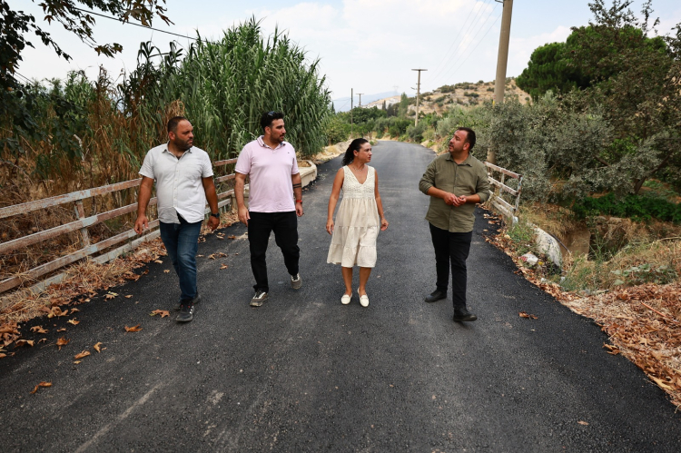 Efes Selçuk’ta 15,5 Kilometrelik Yol Hamlesi: TOKİ ve Zeytinköy’de Yenilenen Güzergâhlar Umut Veriyor