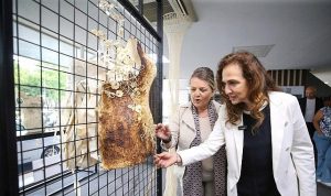 Galeri Alt: Karşıyaka’nın Şehrin Nabzını Tutan Sanat Köprüsü ve Yeni Sezonun Habercisi