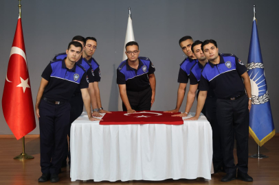 Güvenin Işığında Yeni Memurlar Yemin Etti: Karabağlar’da Resmi Görev Başladı