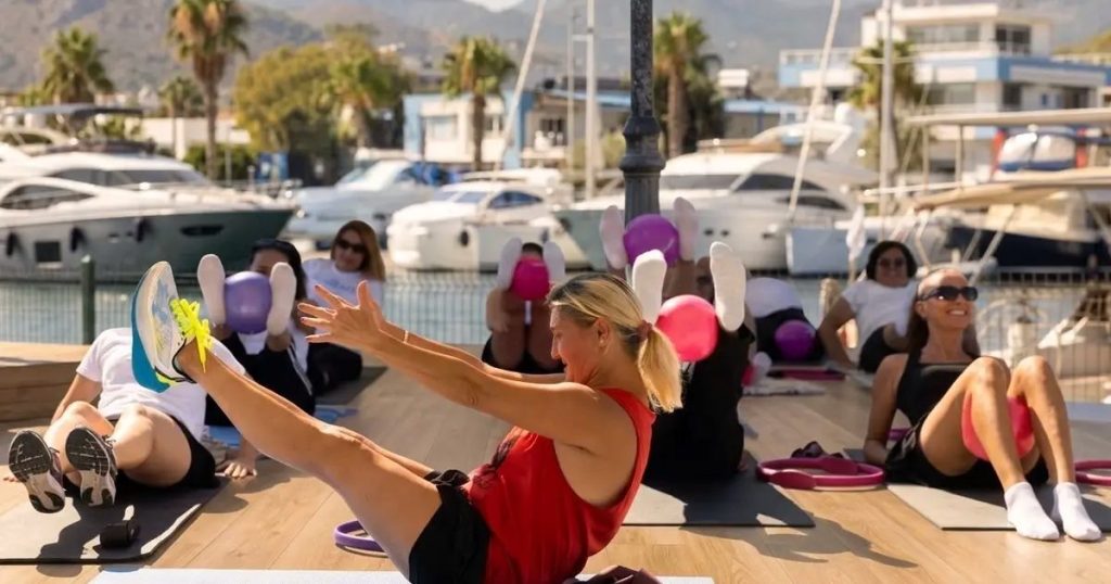Hareketli Şehir İçin Ücretsiz Sporla Tanış: İzmir Marina’da Açık Alan Dersleriyle Enerji Yükseliyor