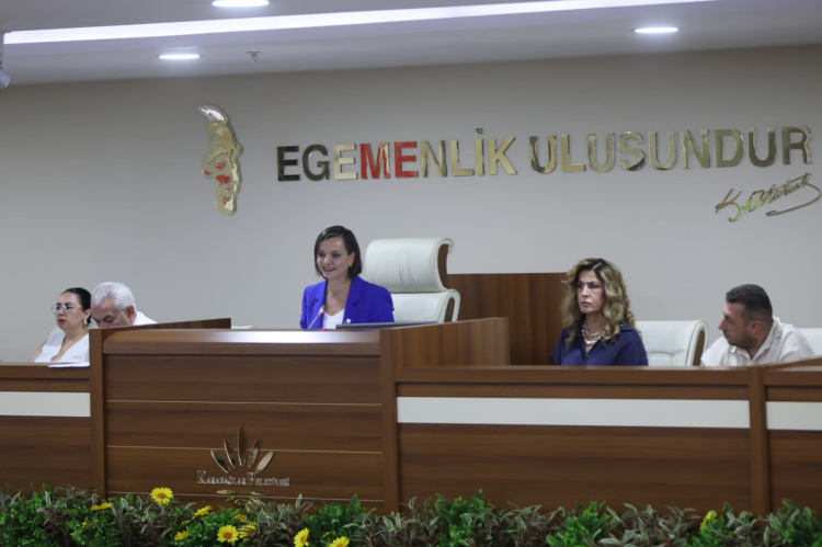 İzmir Karabağlar’da Meclis Yeni Dönemi: Parti Dağılımı ve Komisyon Üyeleri Belli Oldu