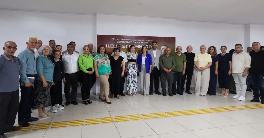 İzmir Karabağlar’da Meclis Yeni Dönemi: Parti Dağılımı ve Komisyon Üyeleri Belli Oldu