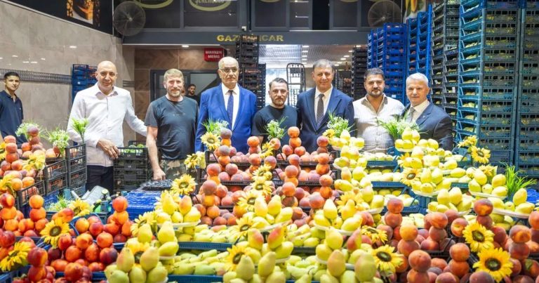 İzmir Sebze ve Meyve Hali’nde Esnafla Diyalog: Uğraşın Kalbinde Dört Dörtlük Çözüm Vizyonu
