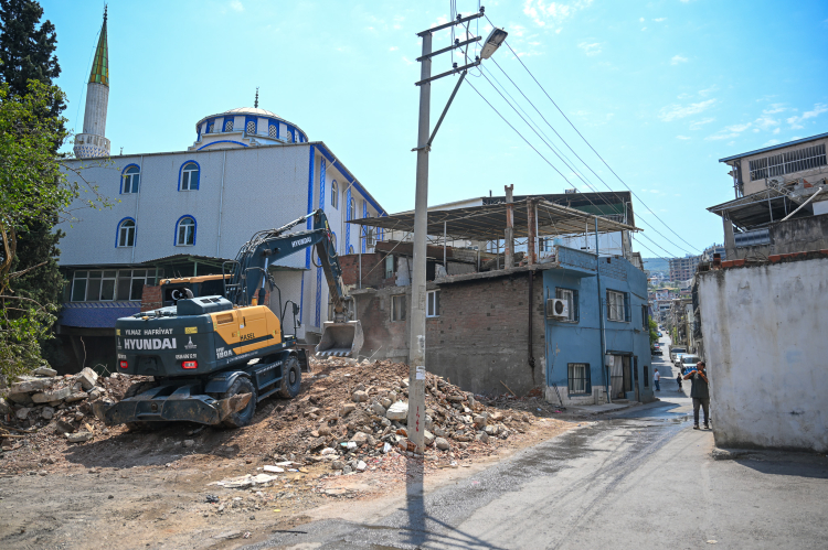 İzmir’de Kamulaştırma ve Yıkımda Hızlı Adımlar: Altındağ Serintepe İçin Büyük Atılım