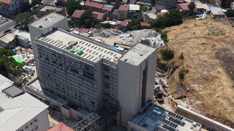 İzmir’in Yeni Eşrefpaşa Ek Hizmet Binasıyle Hasta Kabulüne Adım Adım Hazırlaşan Dev Proje