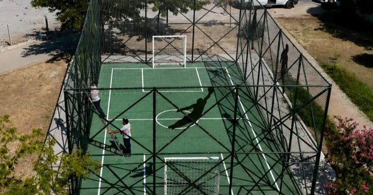 Mahallelerde Sporun Gücü: Güvenli Mini Futbol Sahalarıyla Buluşma Noktaları