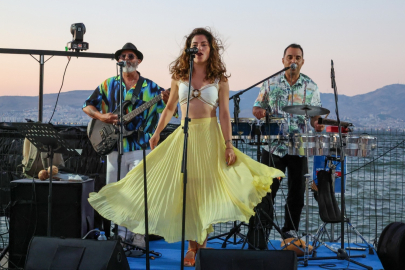 Marina Geceleri’nde Unutulmaz Yaz Drevi: Duo Cuba & Margarita ve DJ Ergün Akyol ile 80’ler–90’lar Rüzgârı İzmir’e Taşınıyor