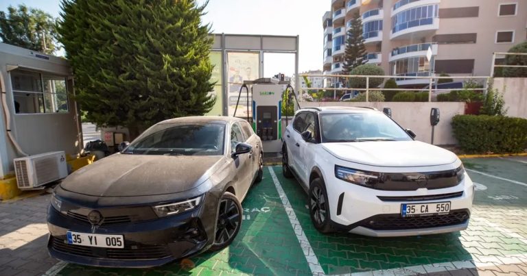 Narlıdere’nin Doğa Dostu Geleceği: Elektrikli Şarj İstasyonlarıyla Şehir Yeşeriyor