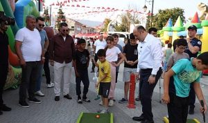Renklerin Sahnede Buluşması: Anadolu’nun Hikayesini Geyve’de İçten ve Coşkulu Bir Şenlikte Yaşamak