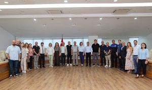 Sahipsiz Atık Sorununda İzmir’de Dev Koordinasyon: Belediyeler, Odalar ve Kamu Kurumları Elbirliğiyle Kalıcı Çözüm İçin Harekete Geçti