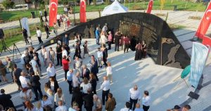 Şehitler İçin Anıttaki Vefa: Nilüfer’de Şehitler Anıtı ve Şehitlik Parkı Açılışı Coşkuyla Gerçekleşti