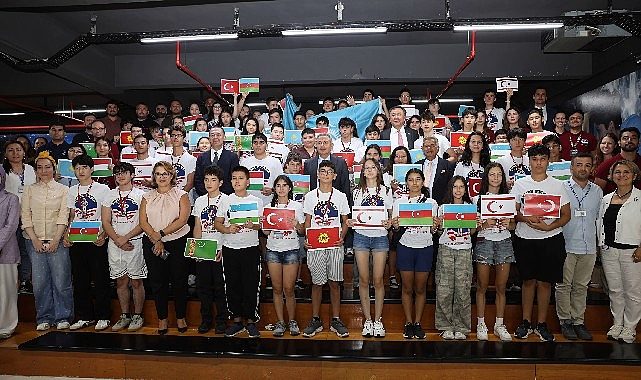 Türk Devletleriyle Uzay Yolculuğu: TUA ve Uzay Kampı Türkiye’nin Ortak Buluşması İzmir’de Büyüledi