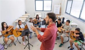 Yaz Okulu: İzmir’in Çocukları İçin Bilim, Sanat ve Sporla Dolu Dolu Bir Yaz Deneyimi