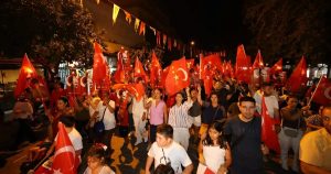 Zafer Coşkusu Efes Selçuk’ta Fener Alayı ve Eliz Band Konseriyle Başlıyor