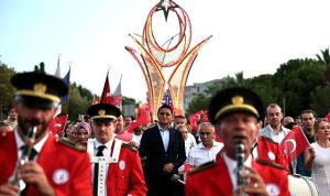 Zaferin Rüzgarıyla Yolları Aydınlatan Şehrin Coşkusuna Yolculuk: Anadolu’nun Diriliş Hikayesi