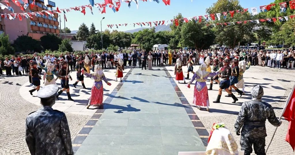 104 Yıllık Zaferin Anlatımı: İzmir’de Selçuk Şehri ve Kurtuluş’un Anlamı Yeniden Anlatıldı