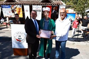 Ahilik Mirasının Işığında Esnaf ve Meslek Eğitimi: Dayanışma ve Dürüstlükten Gelen Gelecek