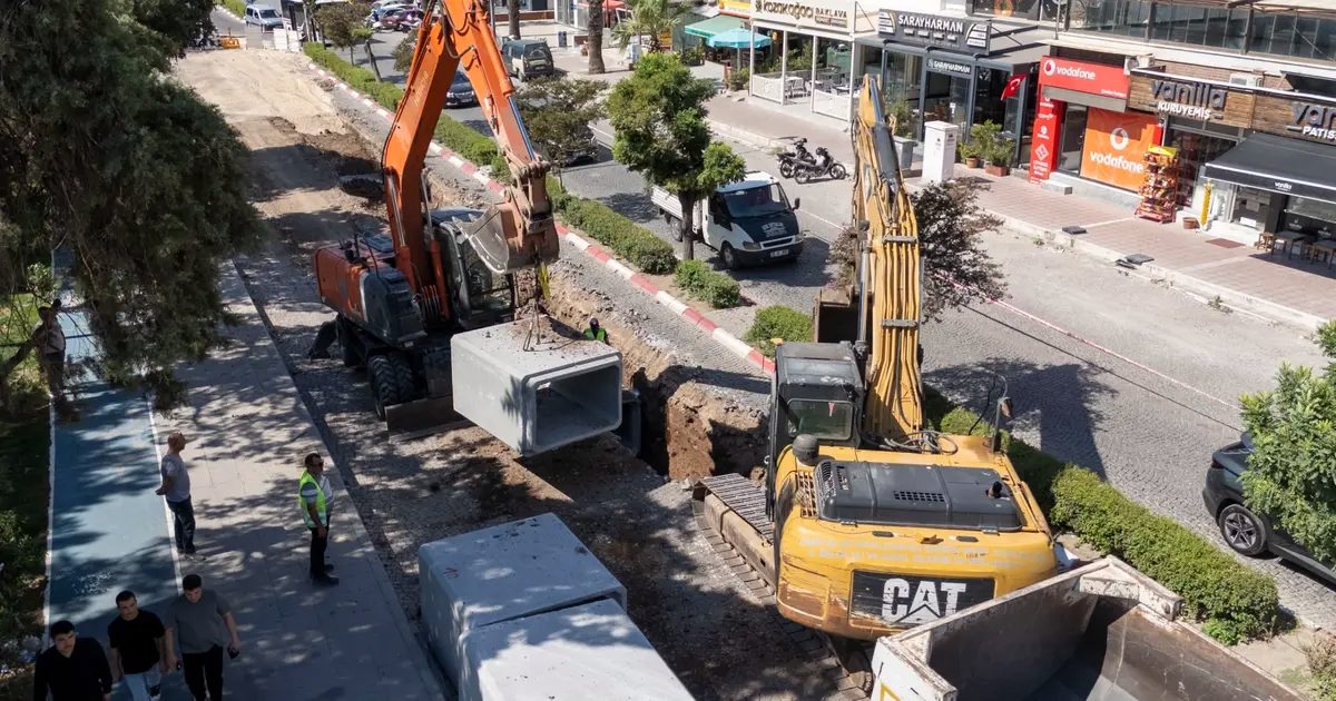 Bergama’da Yağmura Karşı Hızlı Altyapı Hamlesi: 300 Metrelik Kutulu Menfez, İçme Hattı Yenilemesi ve 10 Milyonluk Yatırım