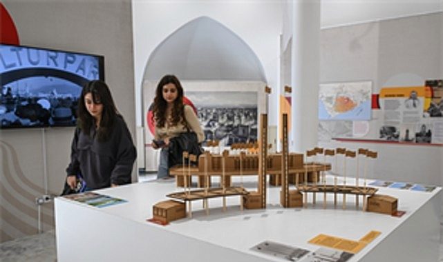 Çeperleri Aşan Kitap Bahçesi: İzmir’in Kültürel Yolculuğu ve Zengin Sergi Hikayesi