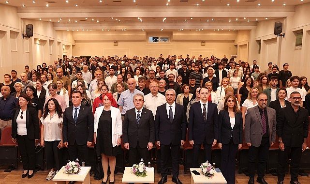 DEÜ’de Yeni Akademik Yıl Başlıyor: Öğrenciler, Akademik Kadro ve İdari Destekle Başarıya Doğru İlk Adımlar Atıyor