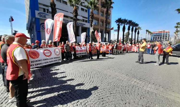 Emekliler İçin Yaşama Doygunluk: İzmir’de Sokağa Çıkan Talepler ve Acı Haber