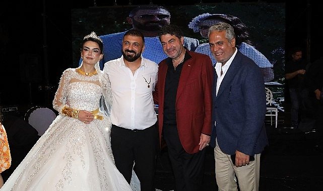 Gecenin Yıldızları: Seyrek Ailesi’nin Düğünü Şehirlikten Taşan Bir Şöhret Buluşmasıyla Bambaşka Bir Hava Yakaladı