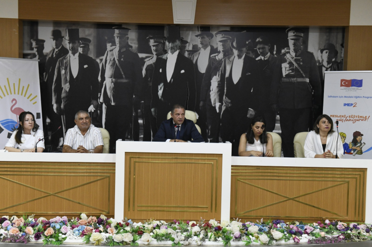 Geleceğe Dokunan Eğitim: İstihdam Garantili Kurslarla Çiğli’de Yeni Nesil Zanaatlar Yükseliyor