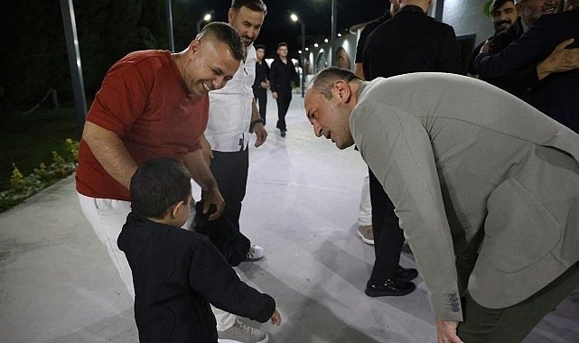 Geyve’de Halkın Mutluluğuna Ortak Olan Bir Başkan: Başkan Yıldız’ın Özel Günlere Duyarlı Yaklaşımıyla Dayanışma Ruhu Yeniden Canlanıyor