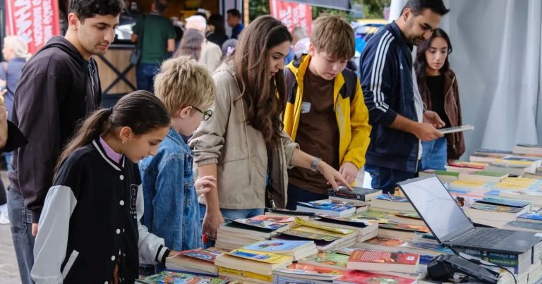 İZKİTAP 8. İzmir Kitap Fuarı Son Gününde Okuruyla Buluşmaya Devam Etti