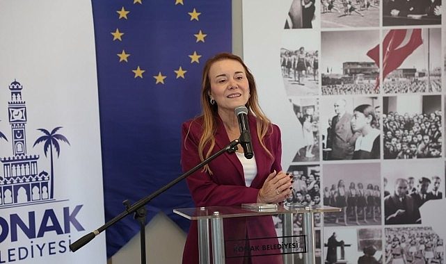 İzmir’de Genç Kadınların Sivil ve Siyasi Sahiplenişi: Dijital Dilde Sınırları Zorlayan Bir Forumun Hikayesi