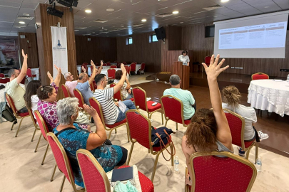 İzmir’de Yurttaş Meclisleriyle Şehrin Gündemi: 115 Öneriyle Birlikte Hareket