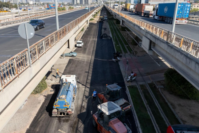 İZMİR’İN ALTYAPISINDA DEVRİM: 16 KM’LİK HAT YENİDEN YAZILIYOR, YAĞMUR SUYU VE ATIK SU AYRIŞIYOR
