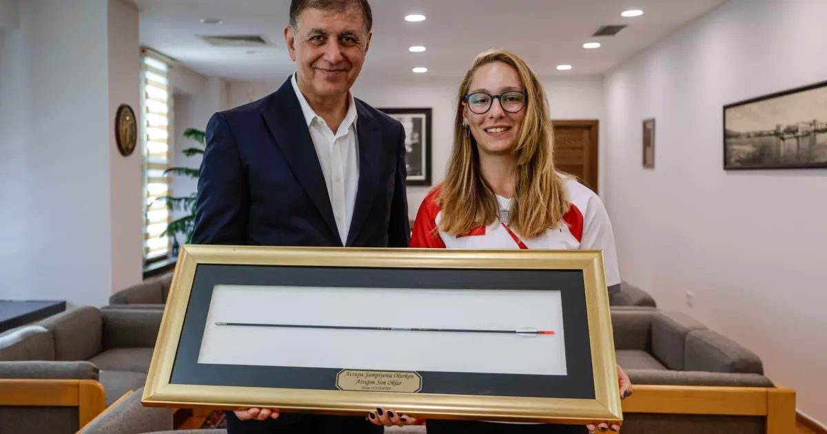 İzmir’in Spor Yürekli Geleceği: Genç Okçunun Uluslararası Zaferi İçin Yola Devam