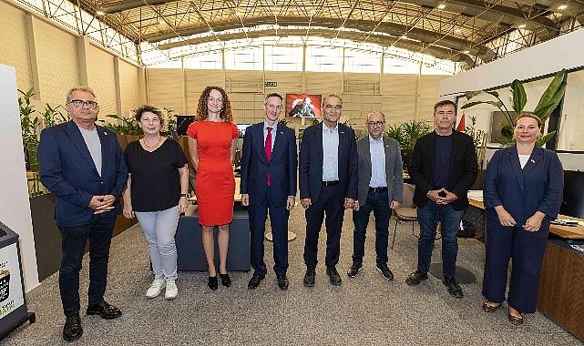 İzmir’in Yeşil Geleceği İçin Büyüleyici Adımlar: İngiltere ile Enerji ve Atık Yönetiminde Yeni İş Birliği Rüzgarı