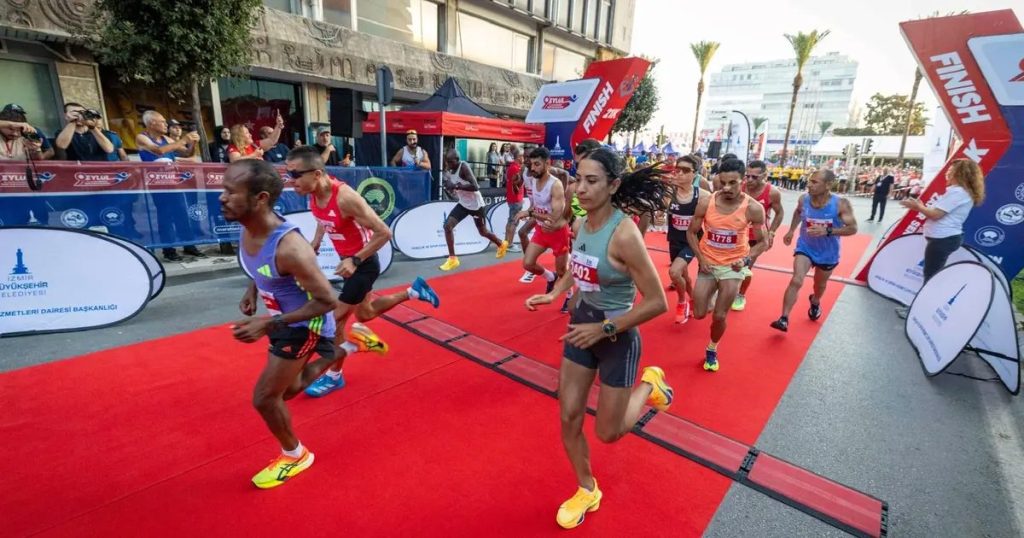 İzmir’in Zaferi: 9 Eylül Yarı Maratonu, Birlik ve Azimle Koşuldu