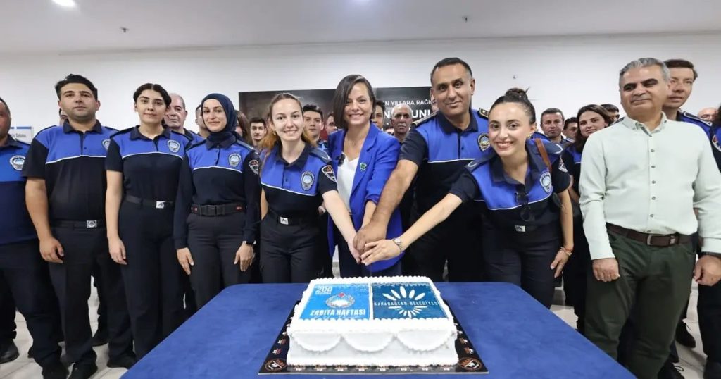 Karabağlar’da Zabıta Ekibiyle 200 Yılın Pastası: Dayanışma ve Yeni Enerjiyle Hizmete Devam
