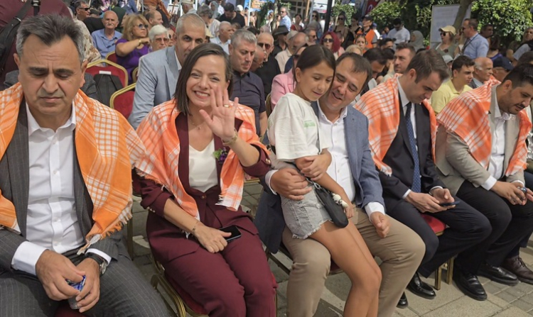Kavacık Üzüm Festivali’nde Bereket ve Dayanışma Rüzgârı: Üreticilerin Alın Teri ve Sağlık Ekiplerinin Göğsünü Göğüse Attığı Anlar