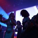 Kıbrıs’ta Kardiyovasküler Akademi’nin Gala Gecesi’nde Sürpriz Enerji: Ziynet Sali’nin Performansı Kesintiyle Bile Büyüledi