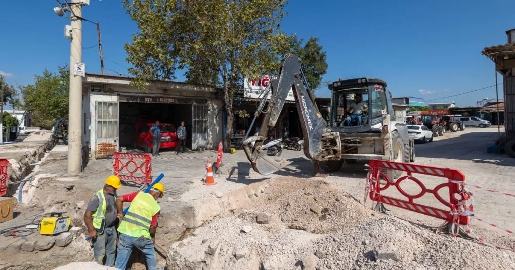 Kınık’ta Büyük Su Yenileme Projesi: 135 Kilometrelik Yeni Şebekeyle Kayıp-Kaçak Azalacak