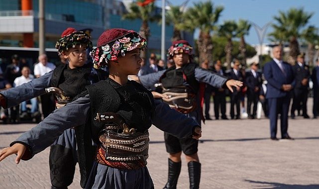 Kurtuluşun Ruhu, Şehrin Yüreğine Dokunan Saatler: Aliağa’da Birlik ve Işığa Yolculuk