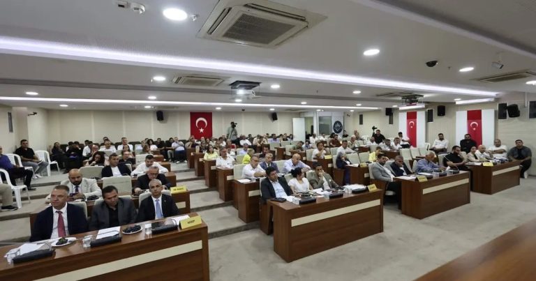 Meclis Toplantısında Büyük Resim: Yeşilyurt Pazaryeri, Amatör Spor ve Mali Dengeler Üzerine Öne Çıkan Noktalar