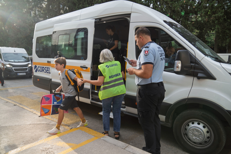 Okul Servislerinde Yeni Dönem, Artan Denetim ve Güvenlik Önlemleriyle Başladı