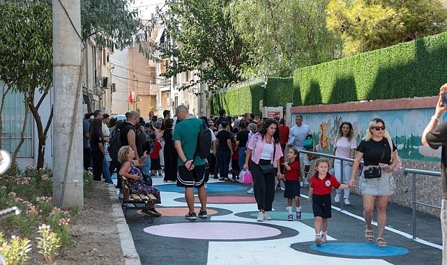 Renkli Yol Uygulamasıyla Okul Güvenliği ve Neşesi; Namık Kemal İlkokulu Sokağı Şenlendi
