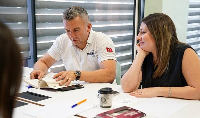 Satır Arası Kitap Kulübü: Sayfalarda Kesişen Düşünceler, Kalplerde Yükselen Hafızalar